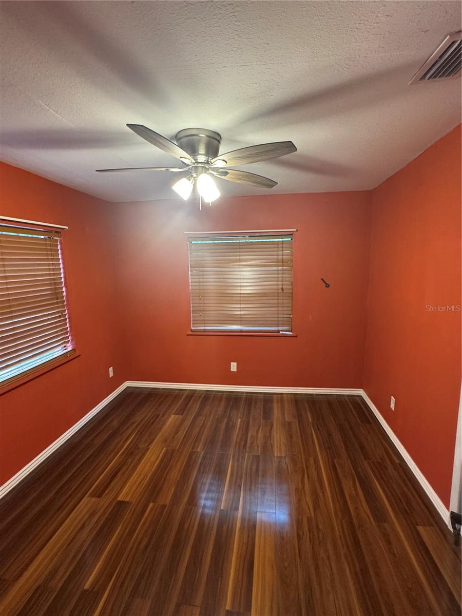 RANDALLS REV SUB - Residential Lease