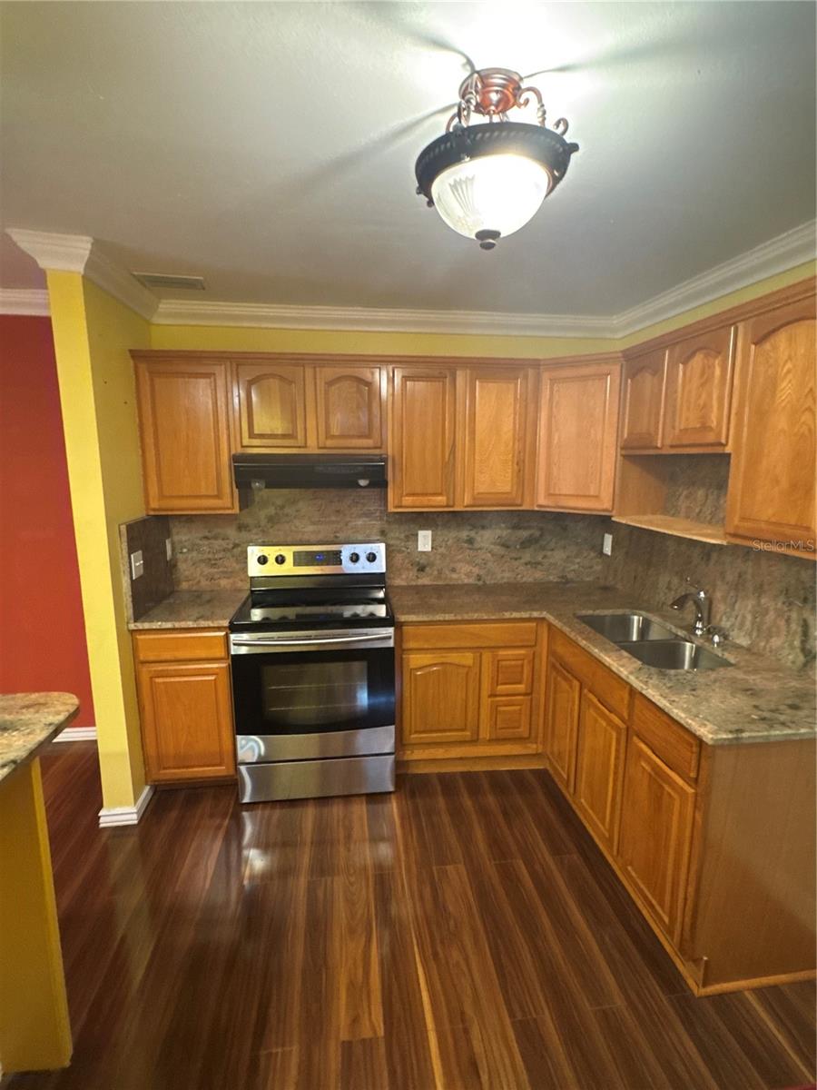 RANDALLS REV SUB - Residential Lease