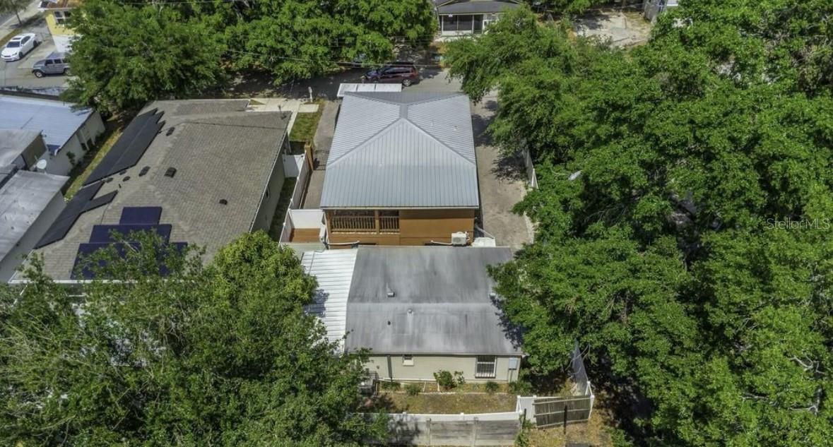 RANDALLS REV SUB - Residential Lease