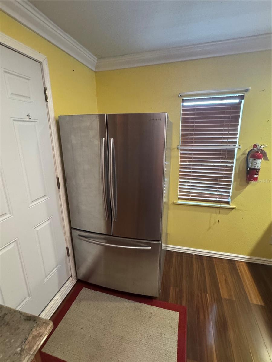 RANDALLS REV SUB - Residential Lease