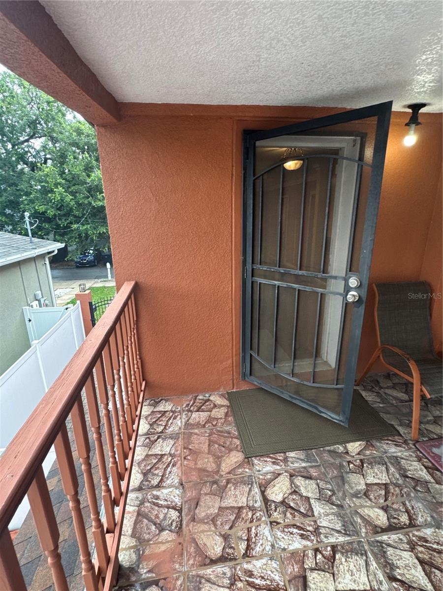 RANDALLS REV SUB - Residential Lease
