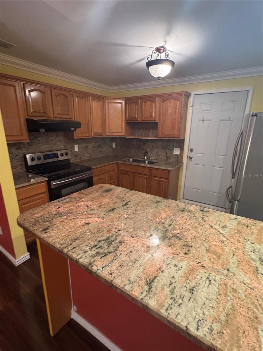 RANDALLS REV SUB - Residential Lease