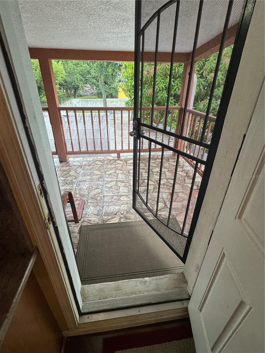 RANDALLS REV SUB - Residential Lease