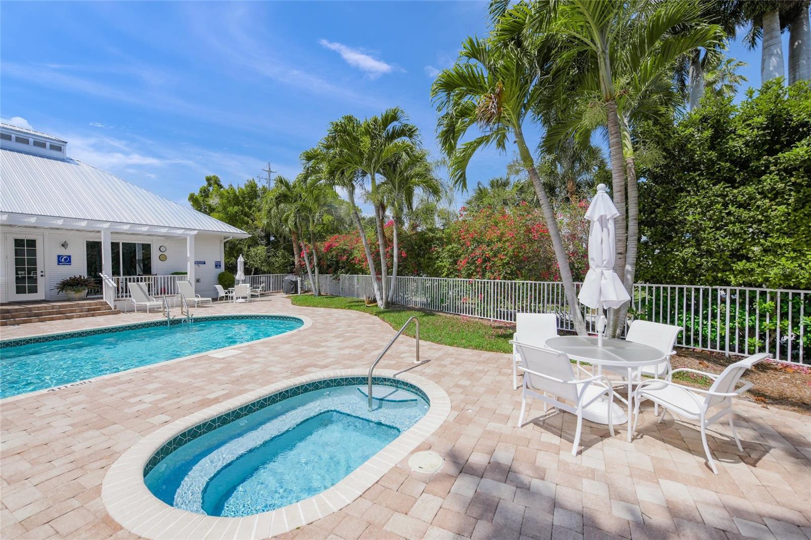 DOLPHIN BAY-SIESTA KEY SEC A - Residential