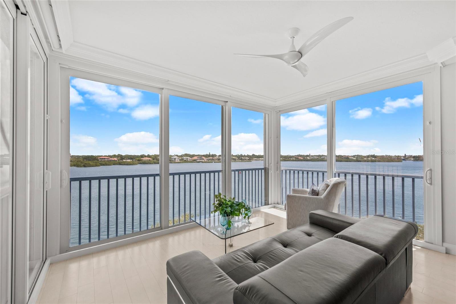 DOLPHIN BAY-SIESTA KEY SEC A - Residential