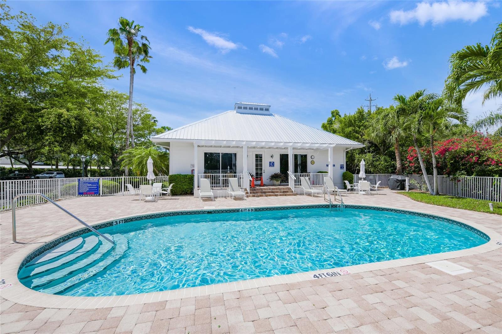DOLPHIN BAY-SIESTA KEY SEC A - Residential