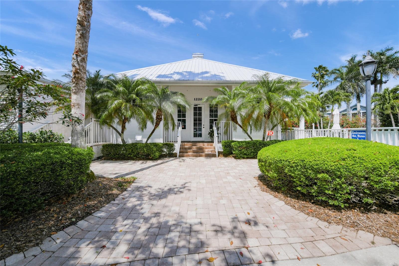 DOLPHIN BAY-SIESTA KEY SEC A - Residential
