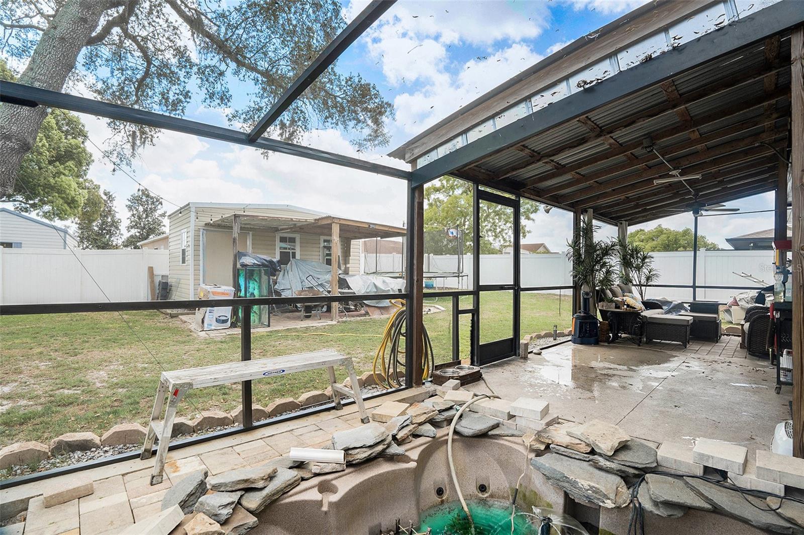 SPRING HILL - Residential