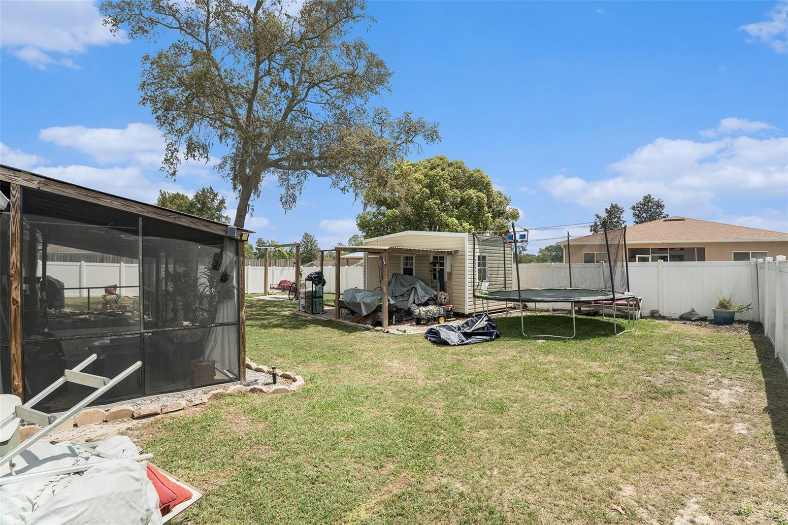 SPRING HILL - Residential