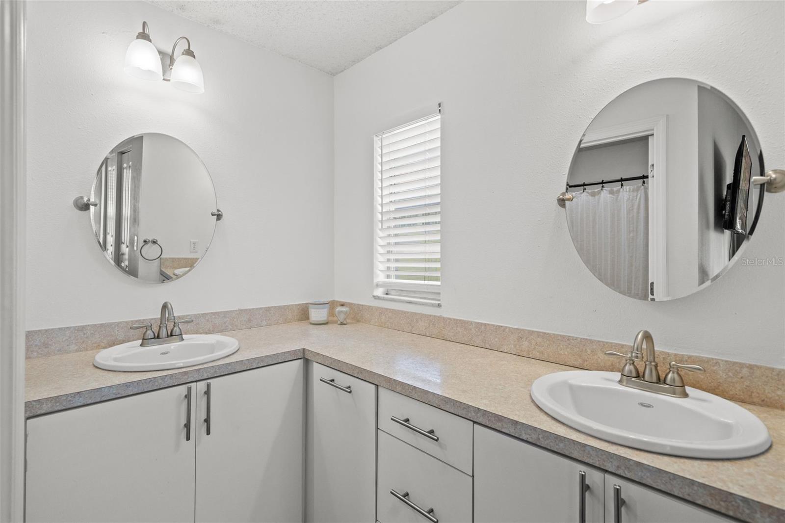 HAMPTON PARK - Residential