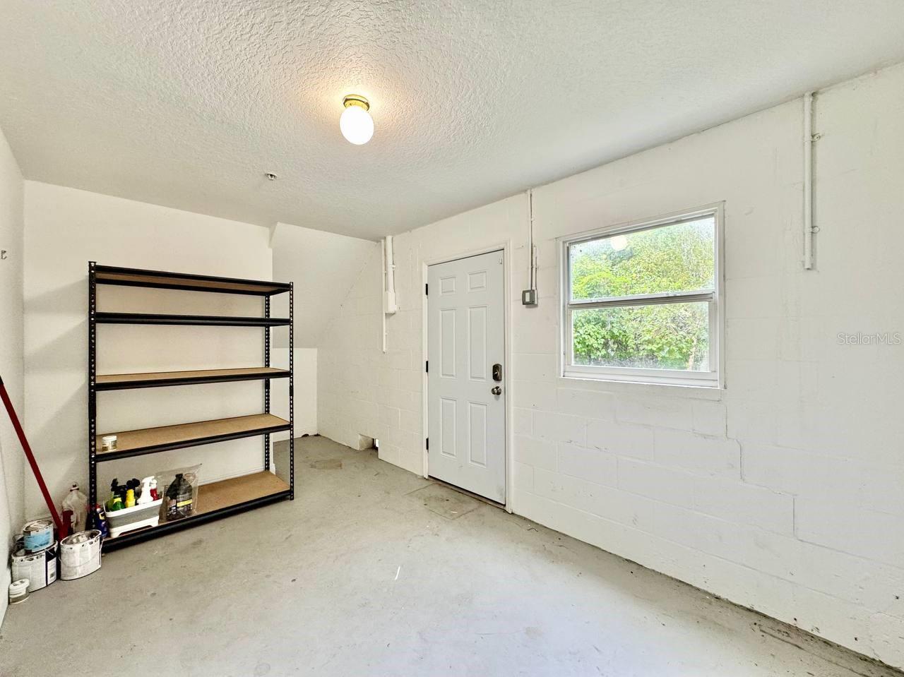 BAYOU VILLAGE - Residential Lease