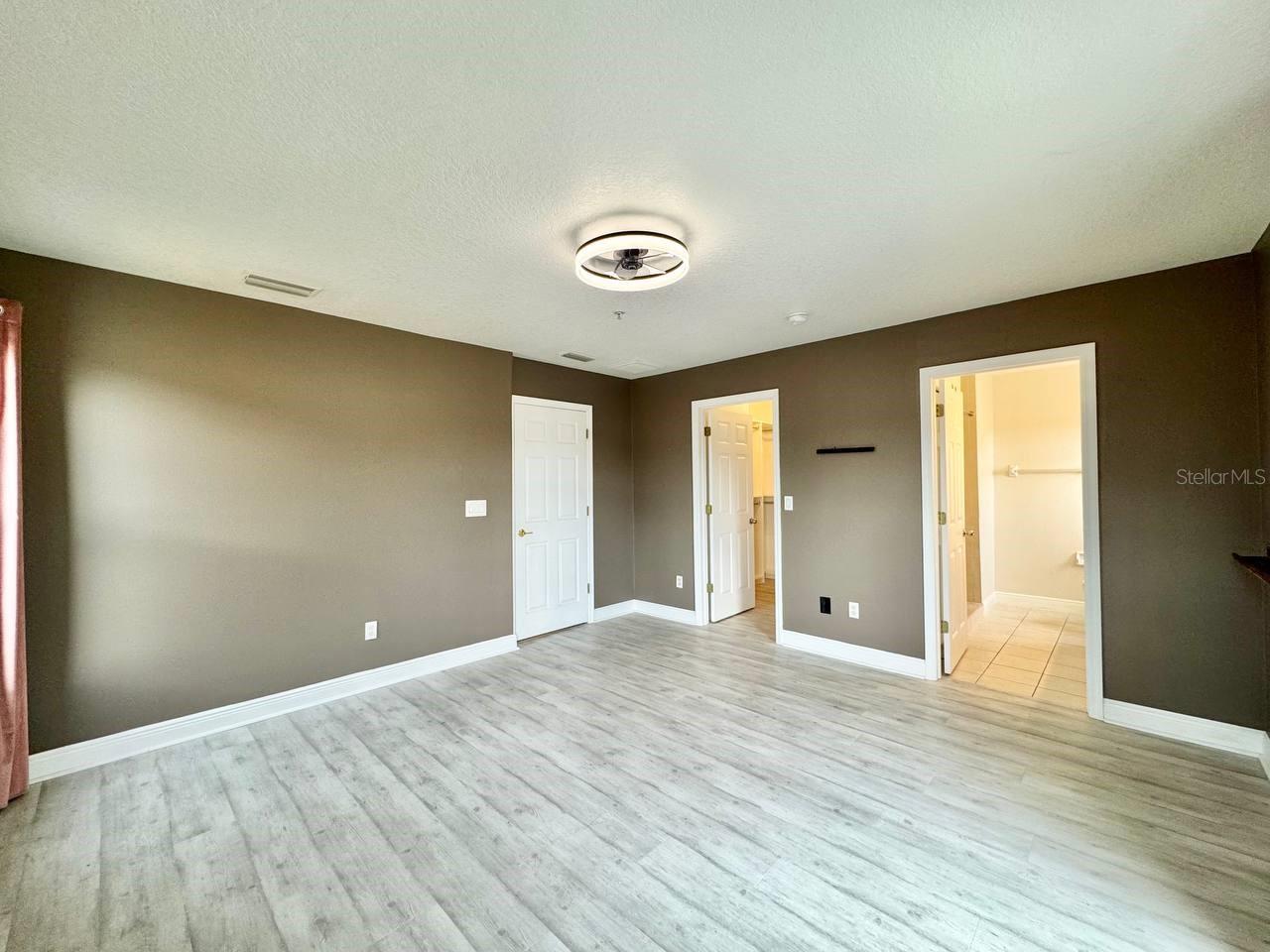 BAYOU VILLAGE - Residential Lease