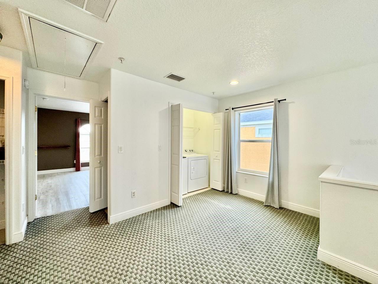 BAYOU VILLAGE - Residential Lease