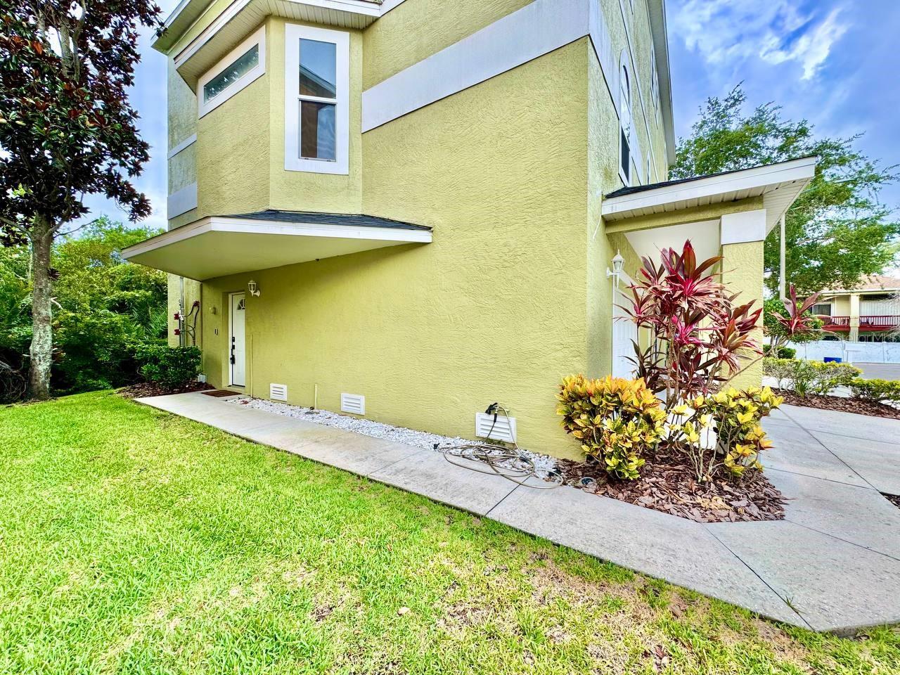 BAYOU VILLAGE - Residential Lease