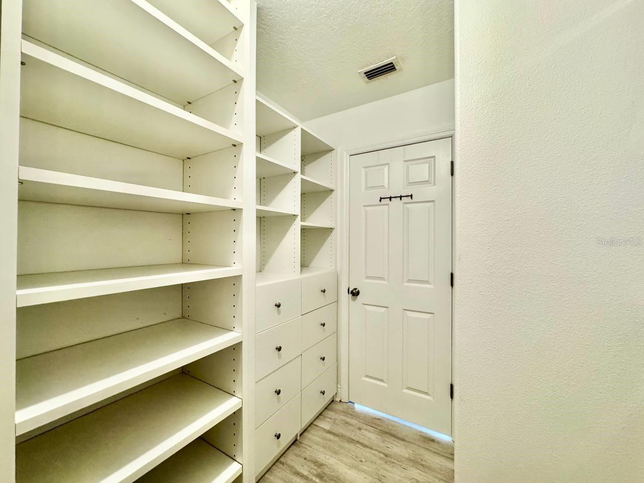 BAYOU VILLAGE - Residential Lease