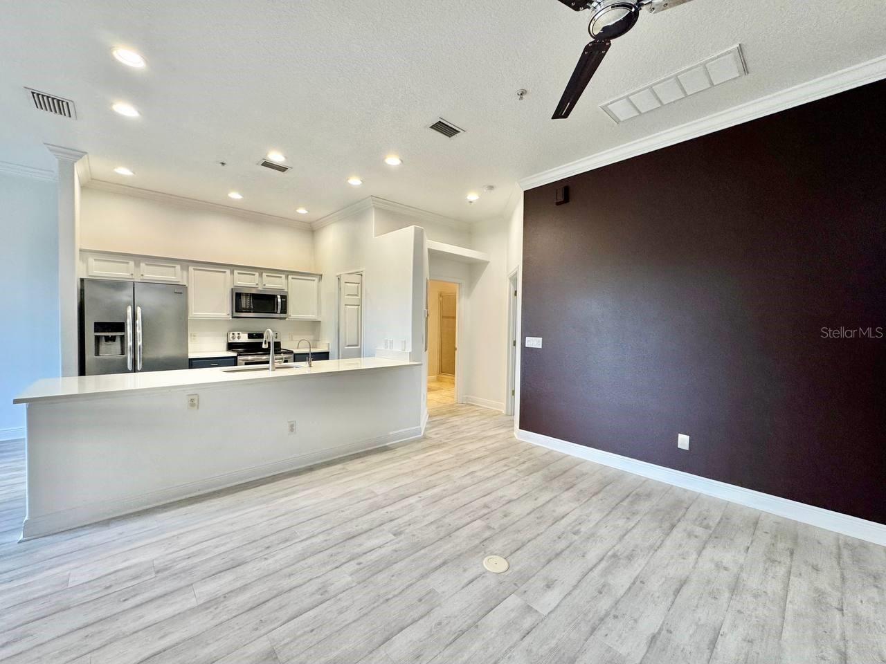 BAYOU VILLAGE - Residential Lease