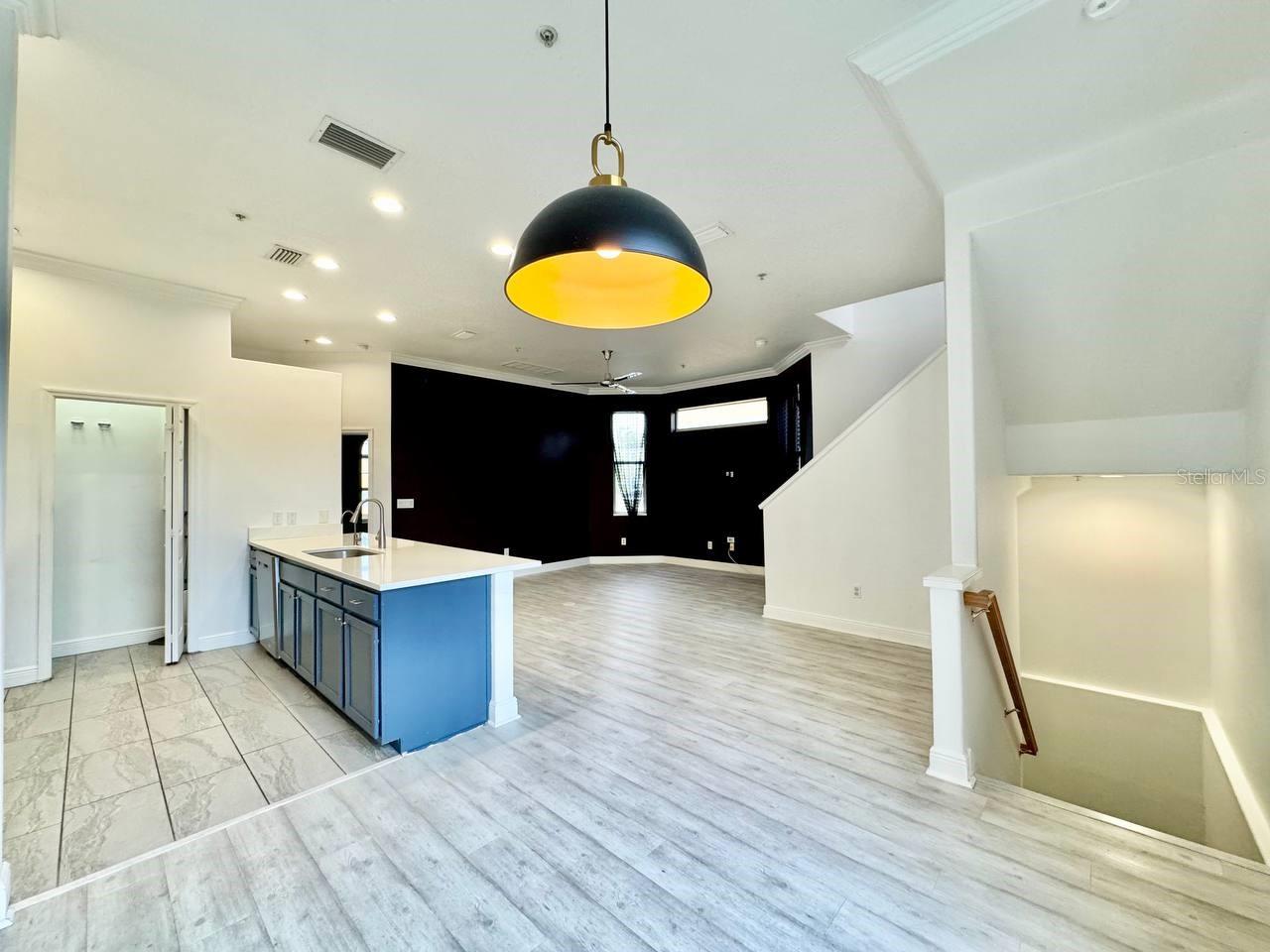 BAYOU VILLAGE - Residential Lease