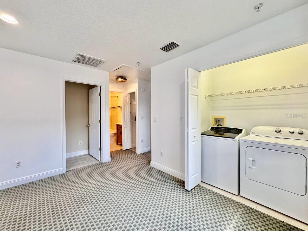BAYOU VILLAGE - Residential Lease