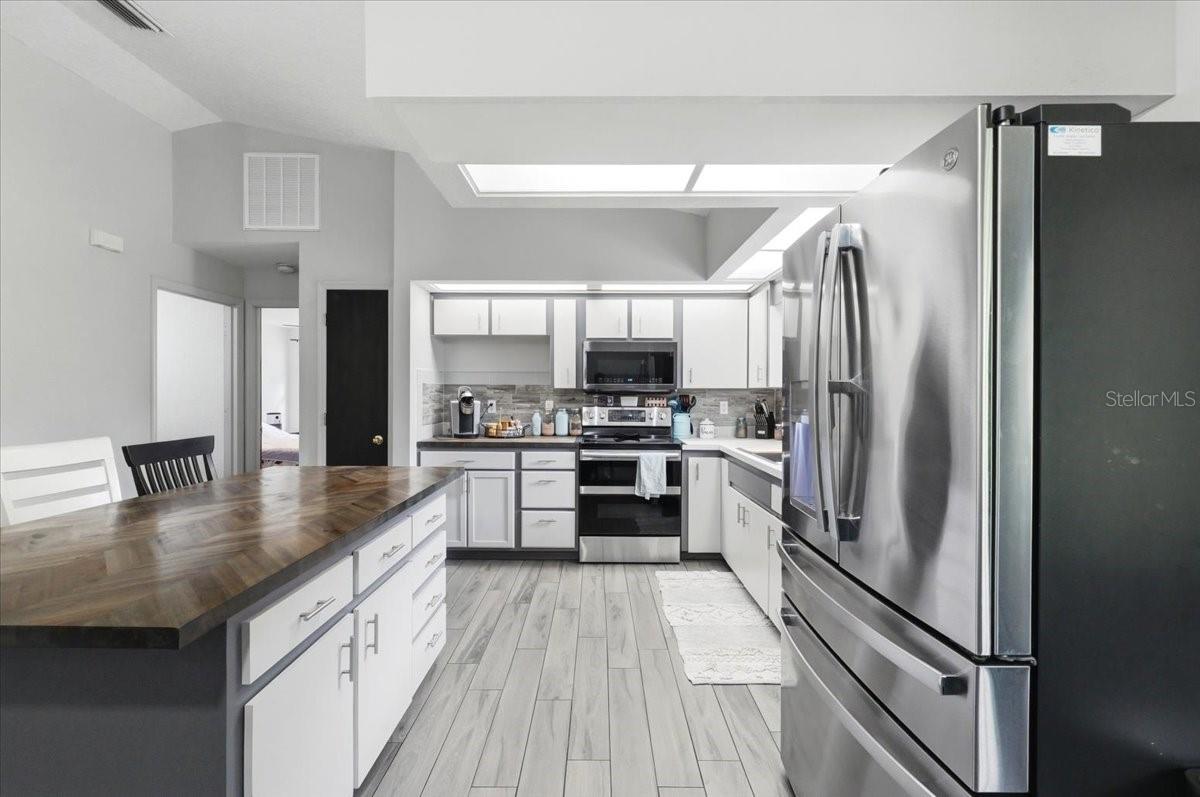 OAKWOOD ESTATES SUB - Residential