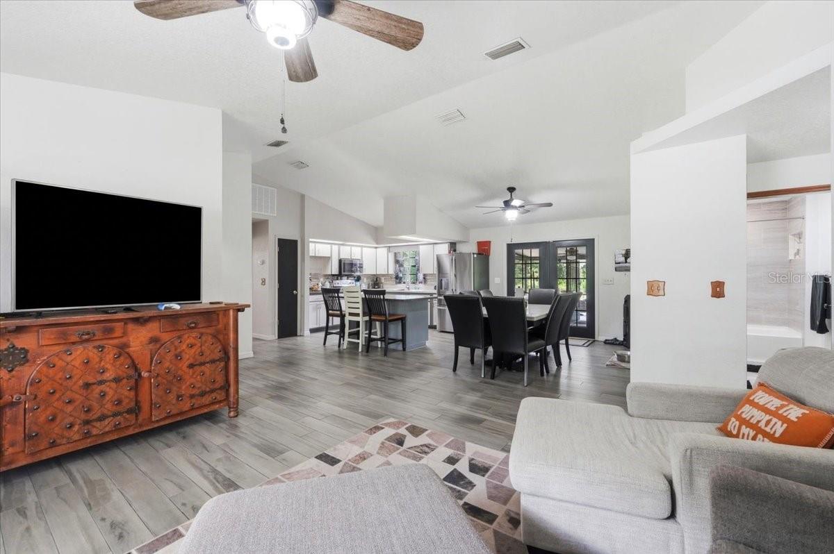 OAKWOOD ESTATES SUB - Residential