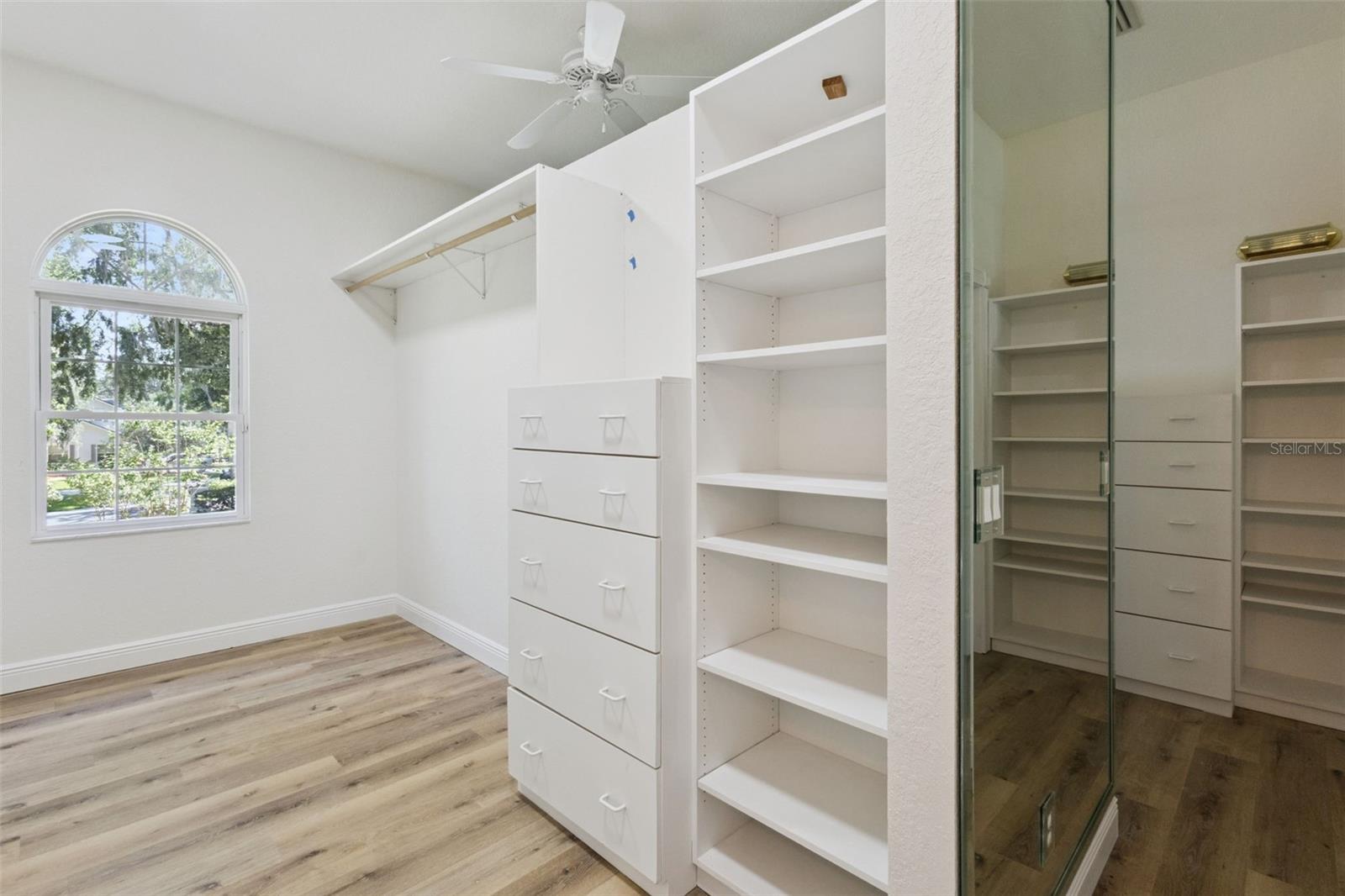 COUNTRY CLUB/OCALA UN 01 - Residential