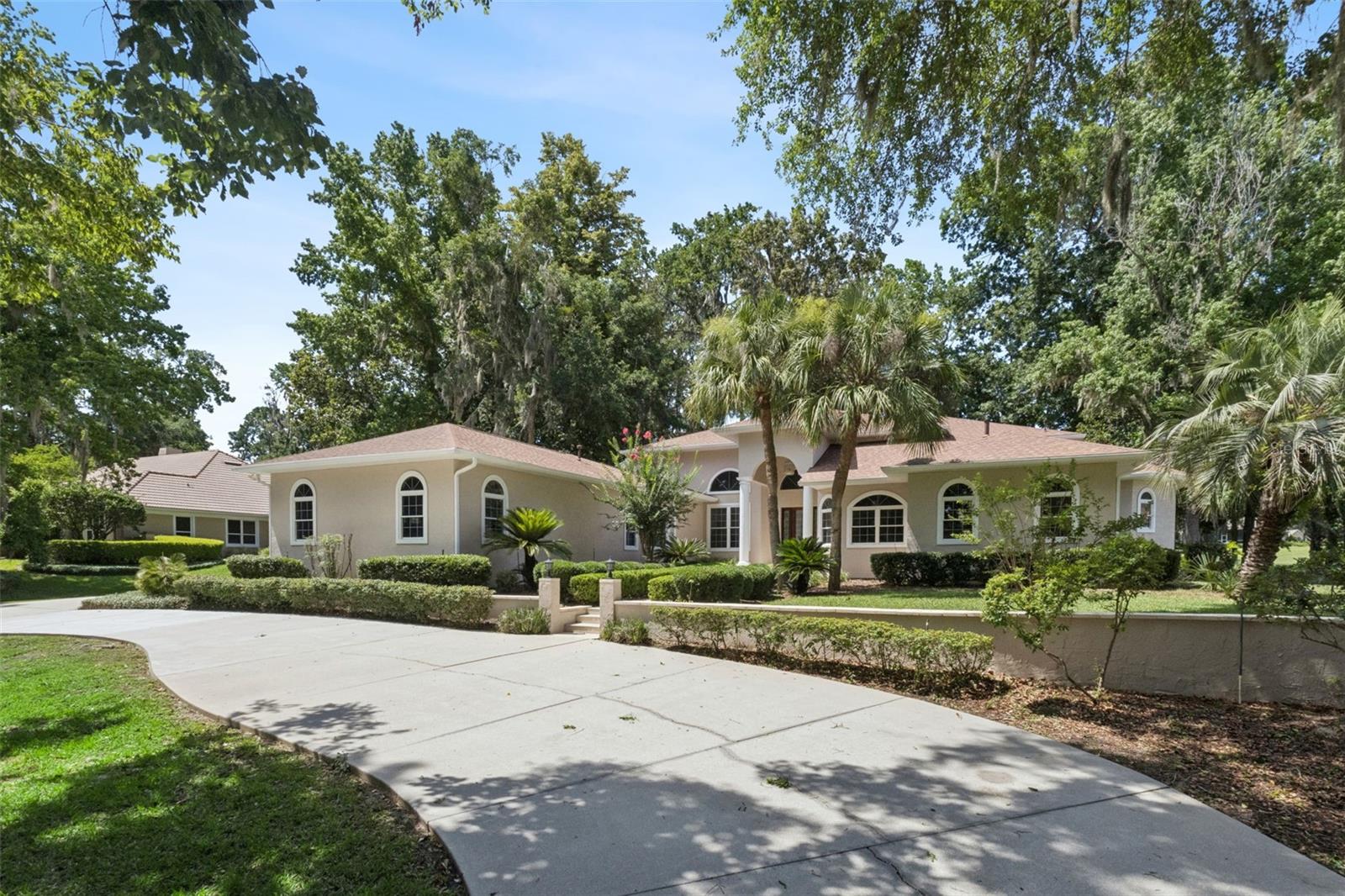 COUNTRY CLUB/OCALA UN 01 - Residential