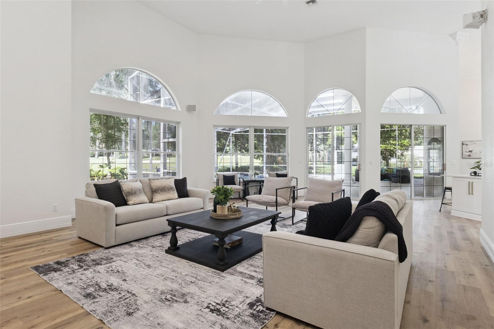 COUNTRY CLUB/OCALA UN 01 - Residential
