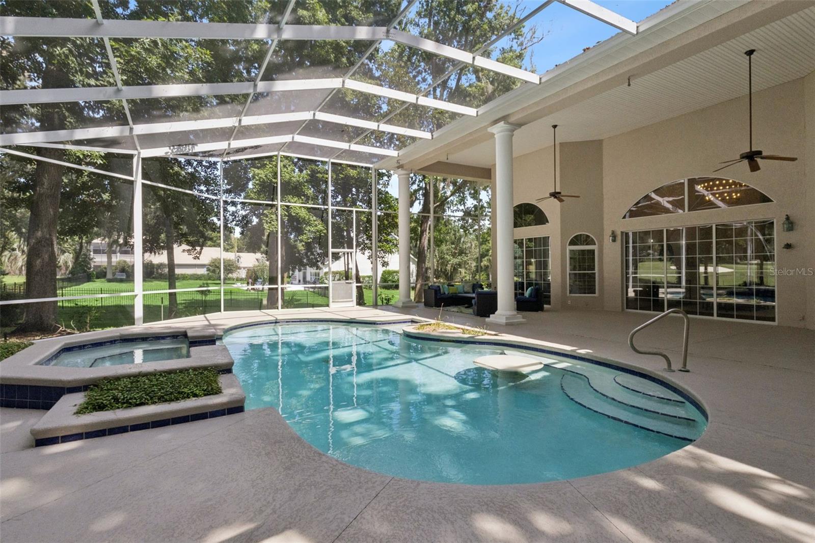 COUNTRY CLUB/OCALA UN 01 - Residential