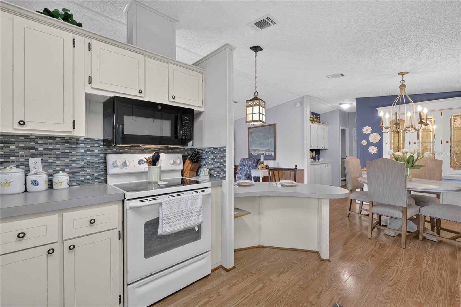 BONFIRE MOBILE HOME VILLAGE SUB - Residential