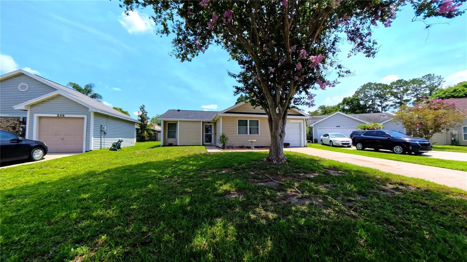HUCKLEBERRY FIELDS TR N1A UNIT 01 - Residential
