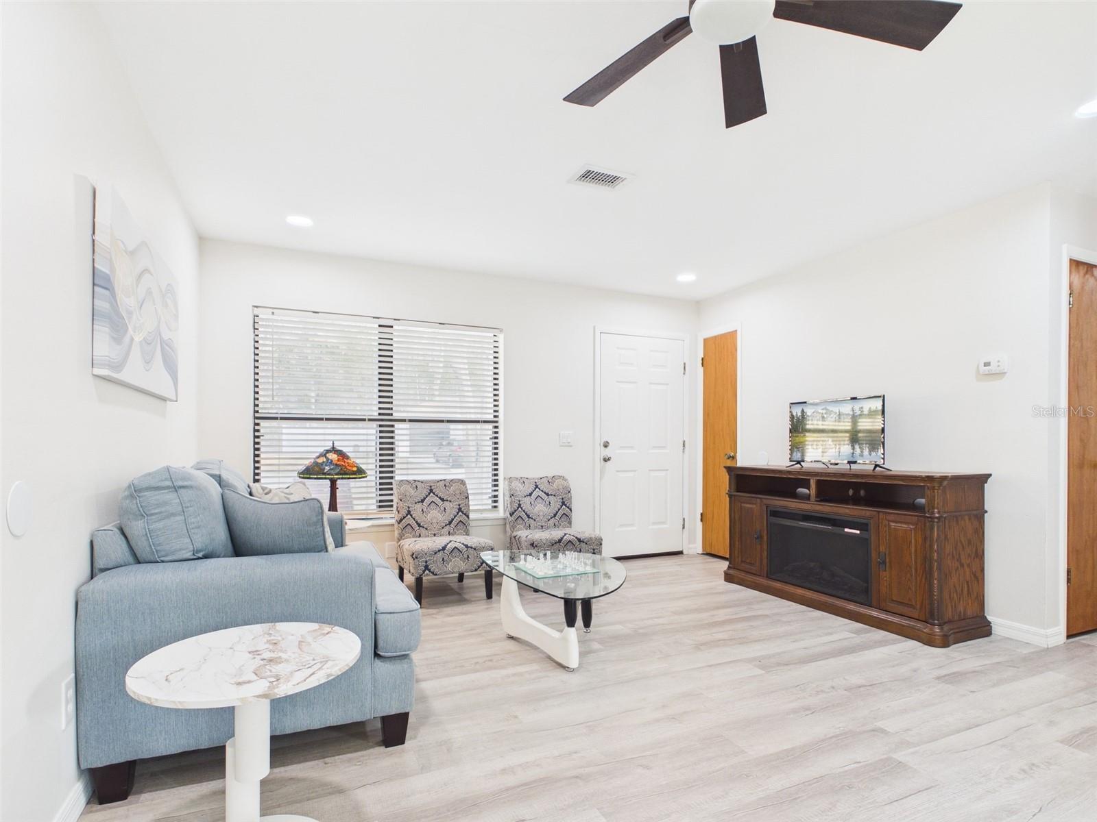 HIBISCUS PARK 02 - Residential Lease