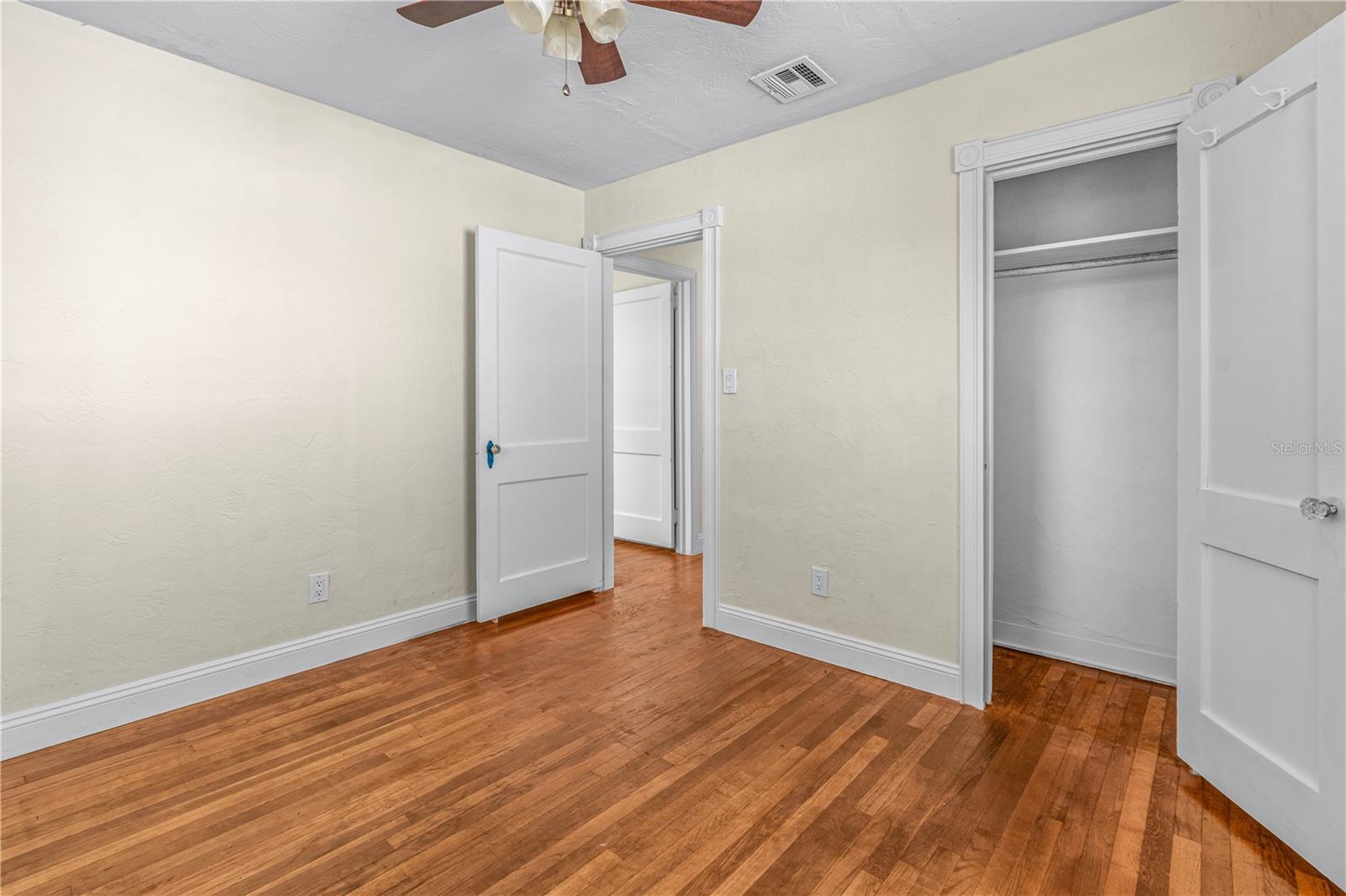 ROSALYN PARK 02 - Residential