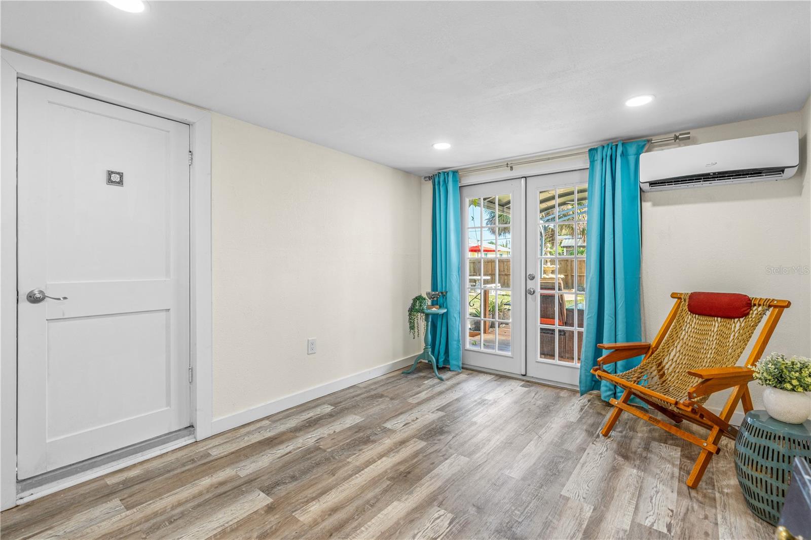 ROSALYN PARK 02 - Residential
