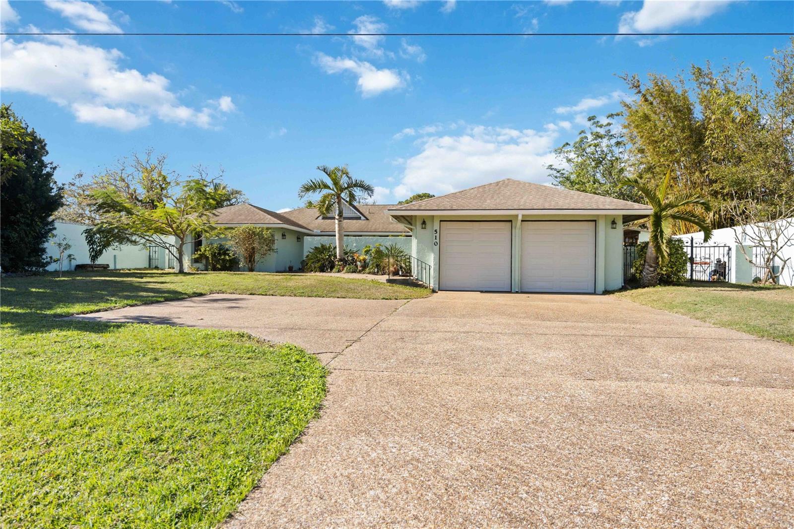 SHERWOOD ESTATES - Residential