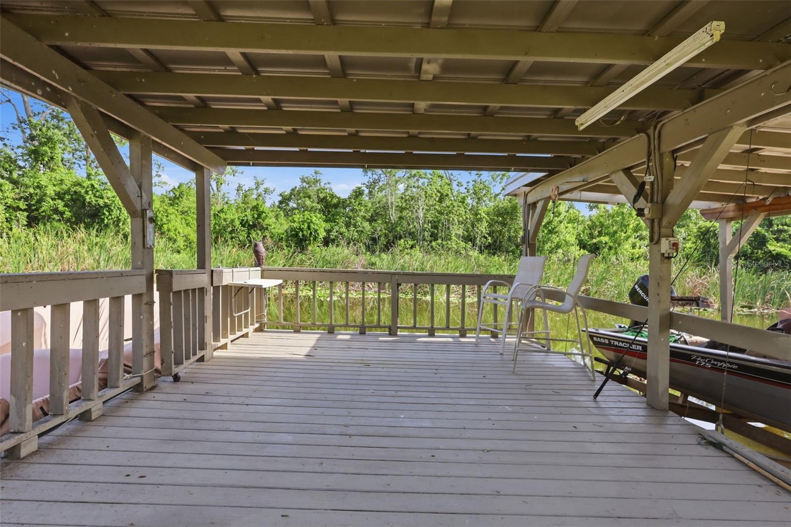 LAKE HARRIS SHORES - Residential