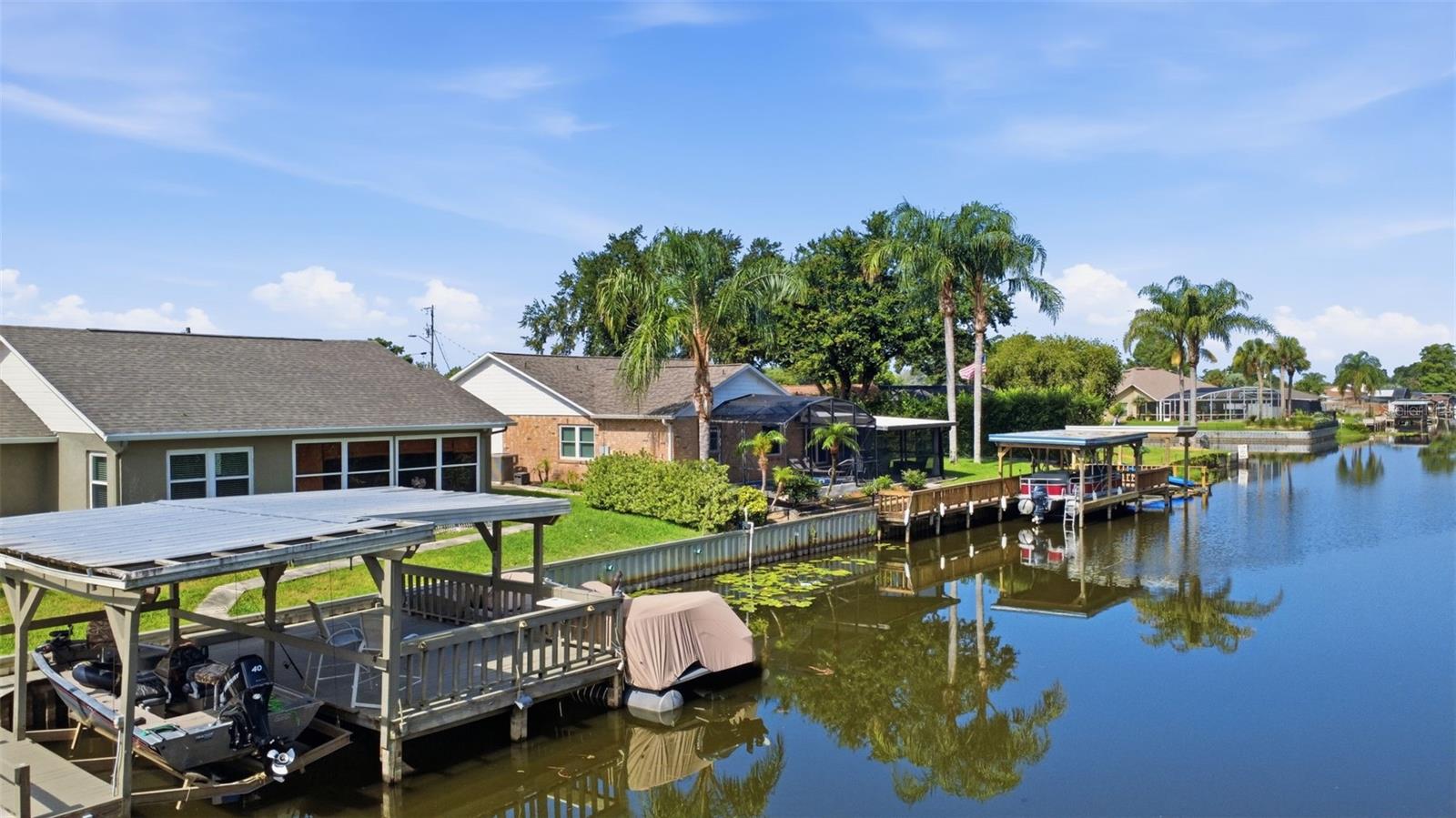 LAKE HARRIS SHORES - Residential