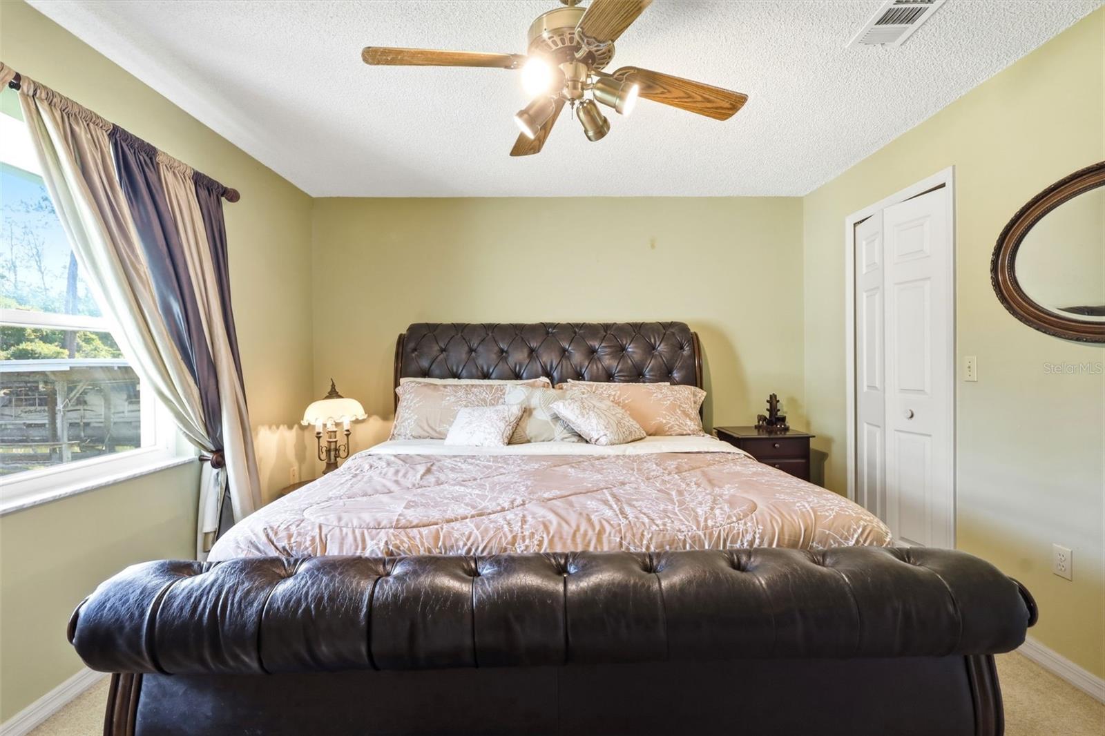 LAKE HARRIS SHORES - Residential