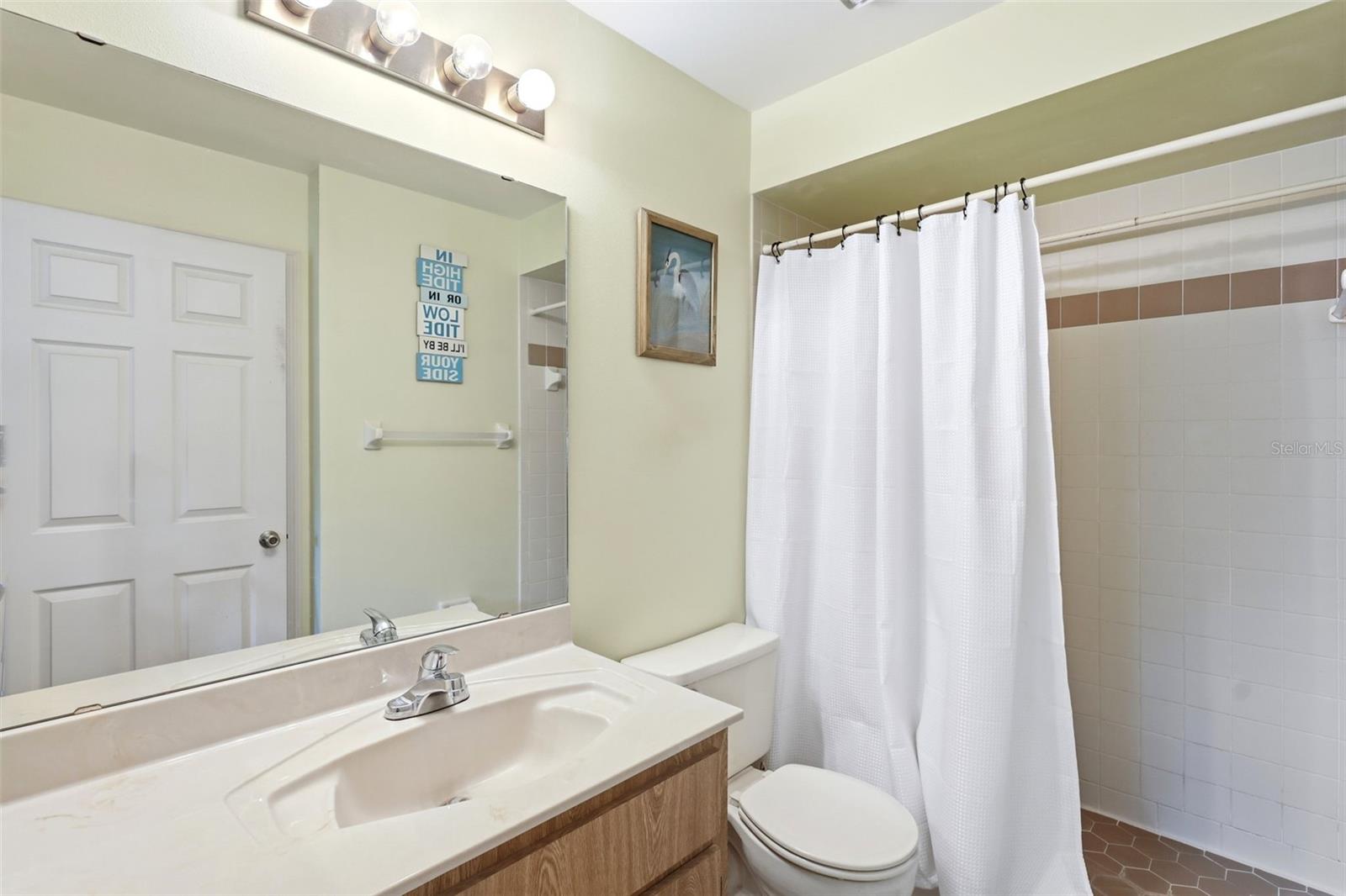 LAKE HARRIS SHORES - Residential