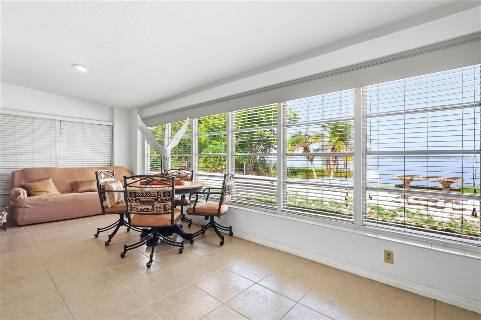 LAKE HARRIS SHORES - Residential