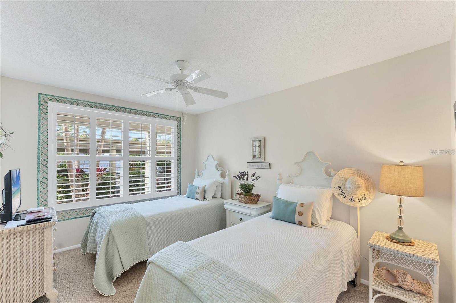 LONGBOAT HARBOUR - Residential