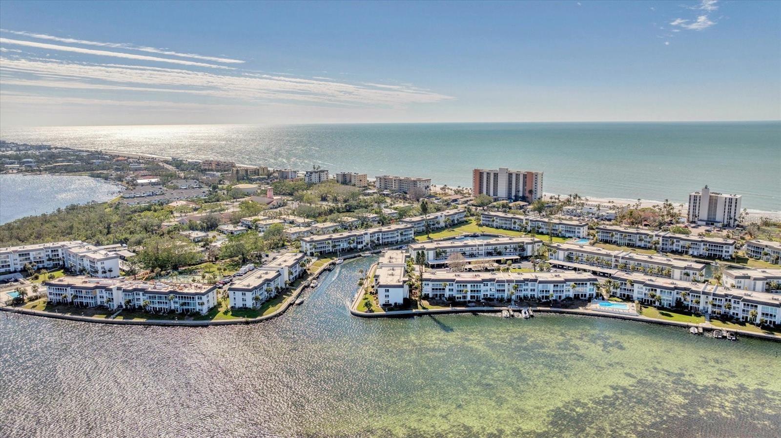 LONGBOAT HARBOUR - Residential