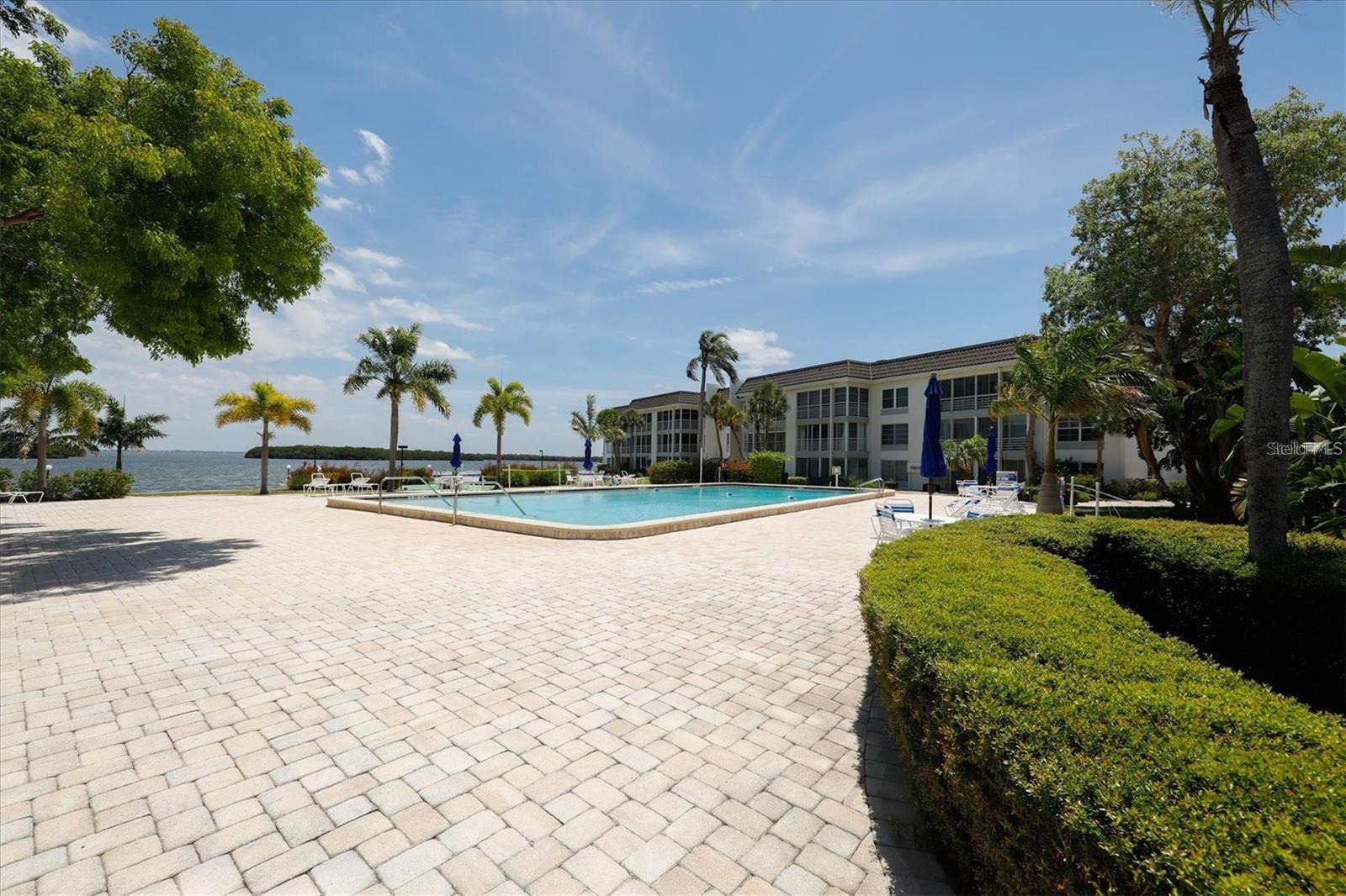LONGBOAT HARBOUR - Residential