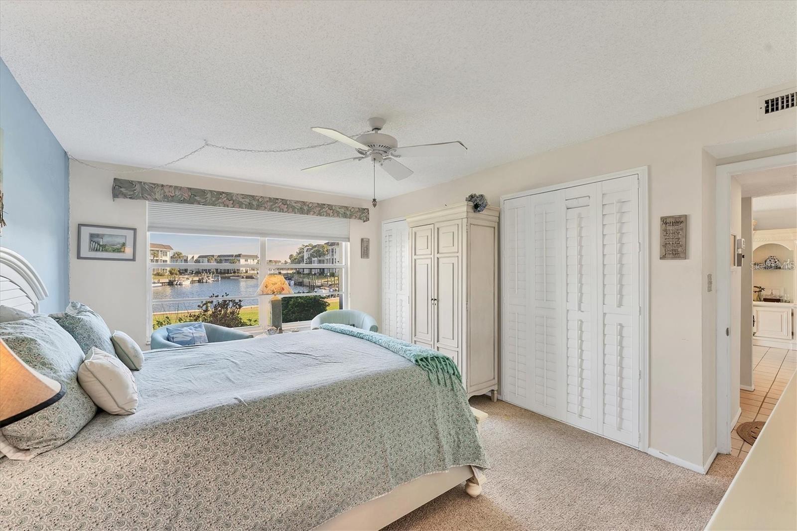 LONGBOAT HARBOUR - Residential