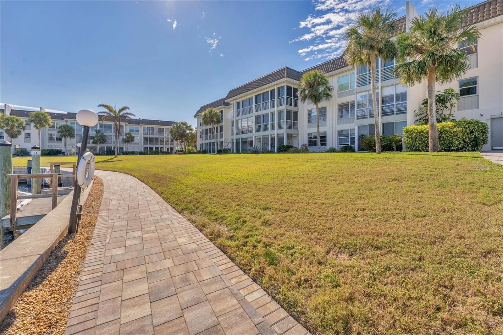 LONGBOAT HARBOUR - Residential