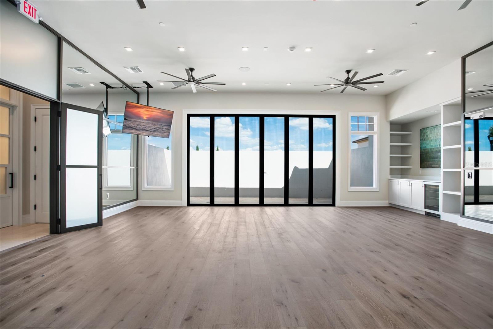 RESORT RESIDENCES AT GL ORLANDO - Residential