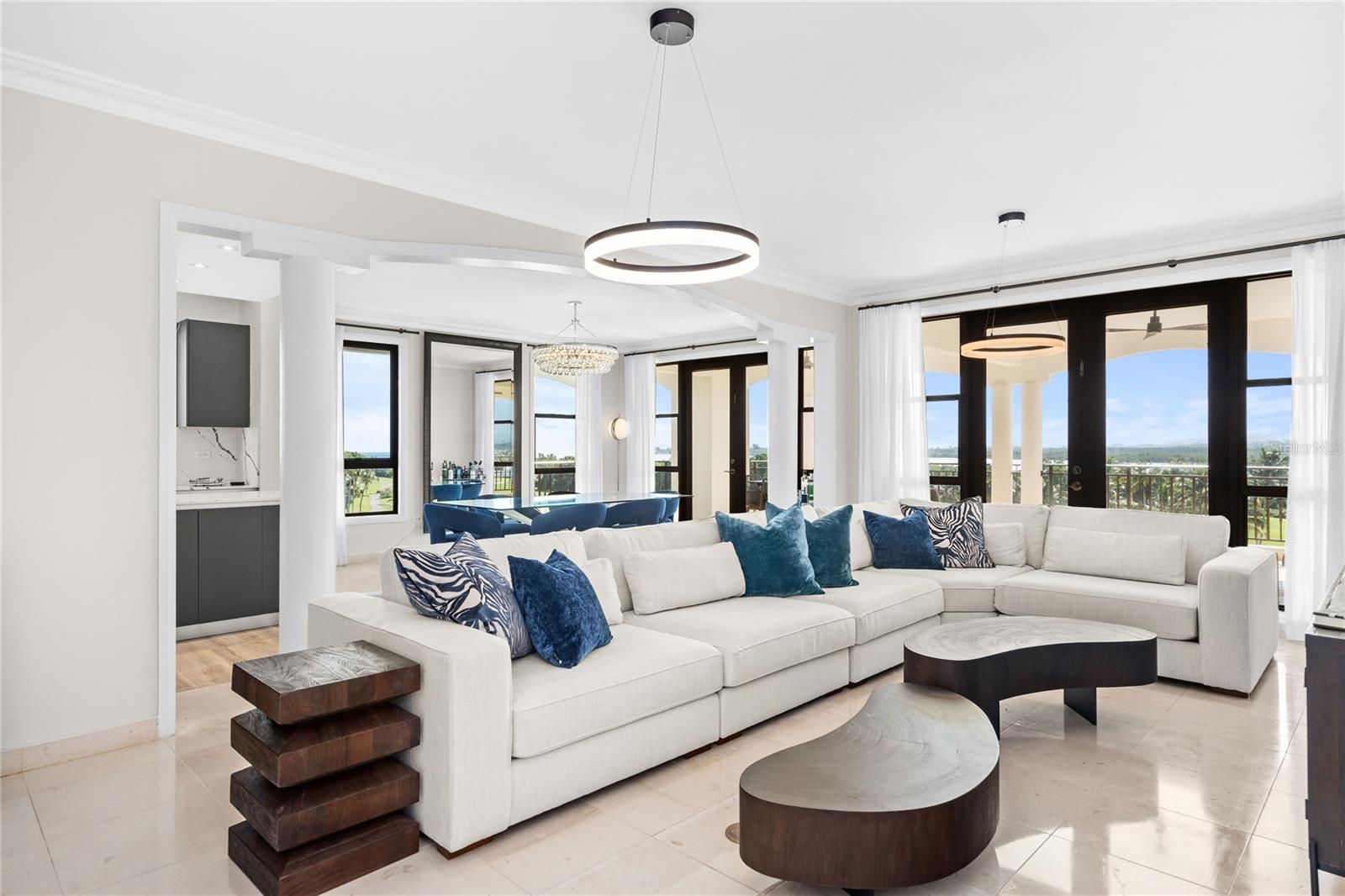 GRAND RESERVE COUNTRY CLUB RESIDENCES - Residential
