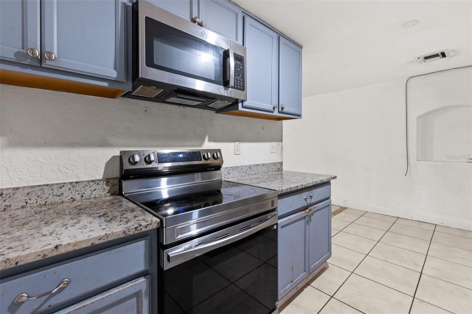WOODRUFFS SUB FRANK L - Residential