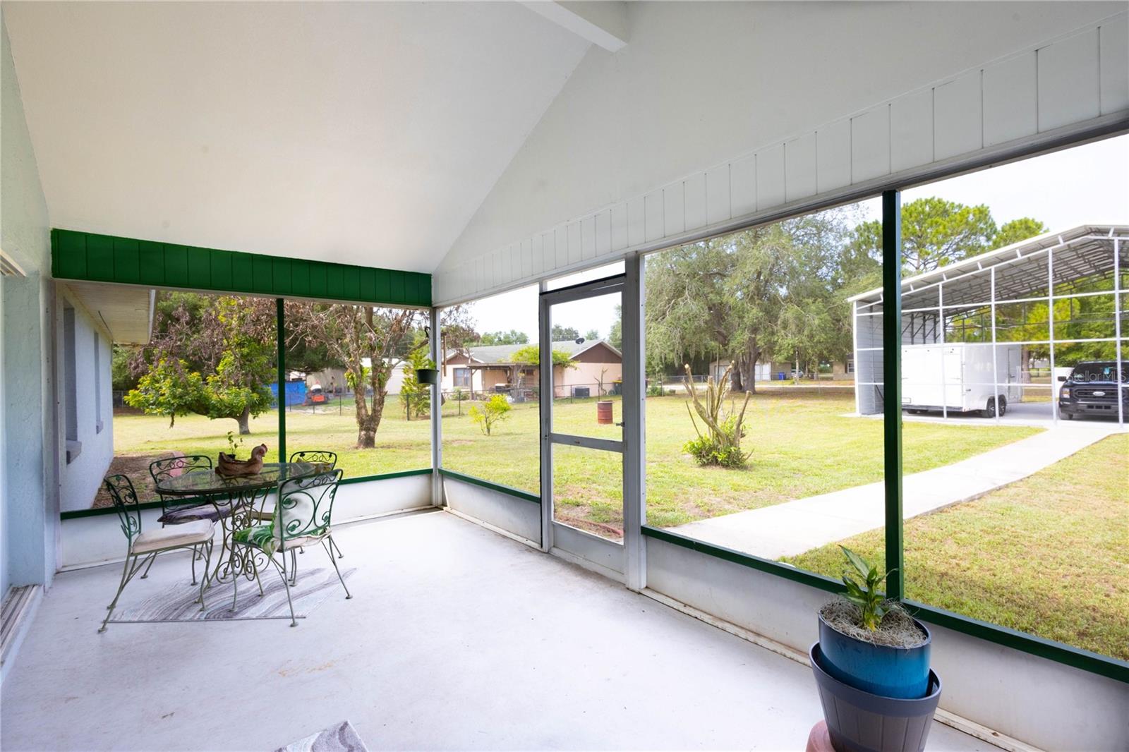 AVON PARK LAKES - Residential
