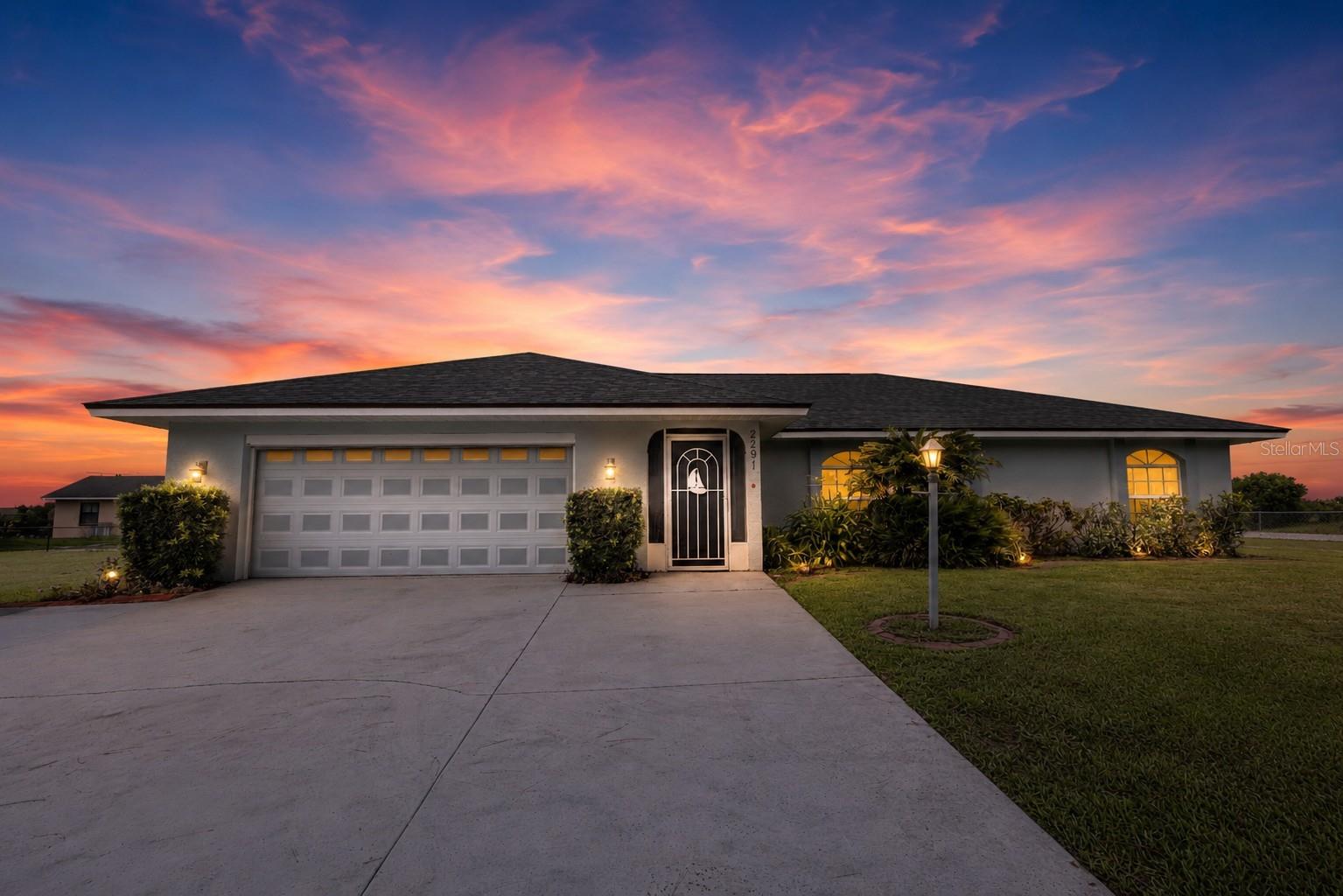 AVON PARK LAKES - Residential