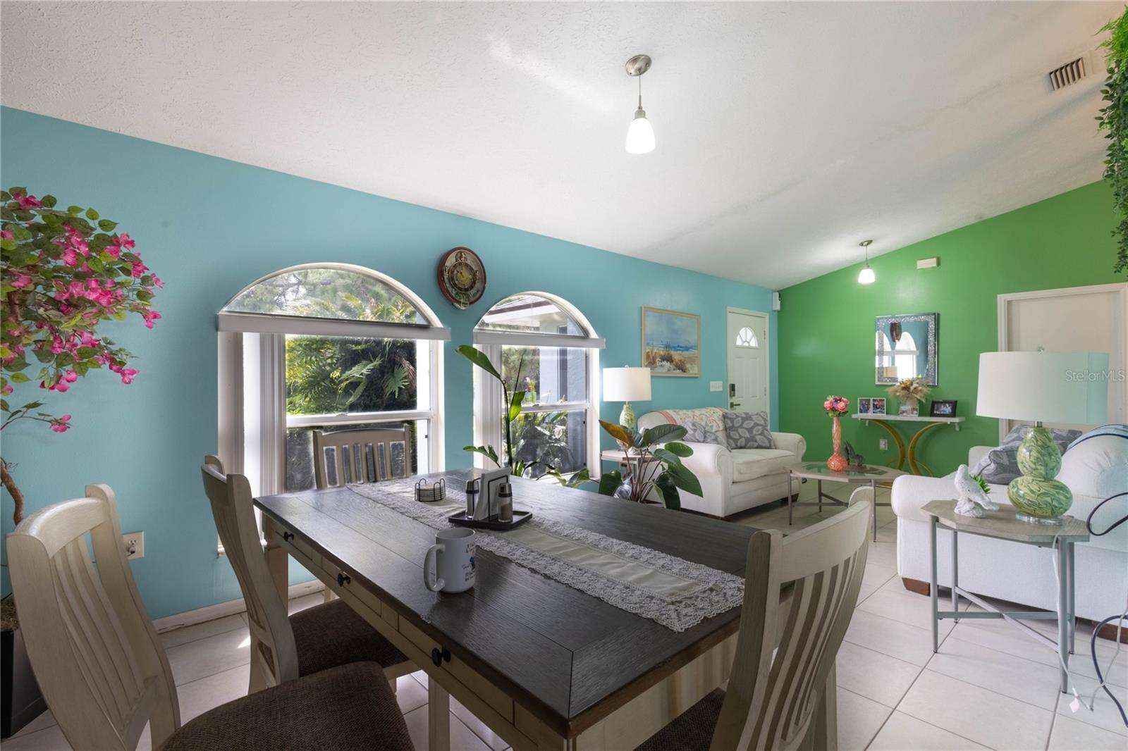 AVON PARK LAKES - Residential